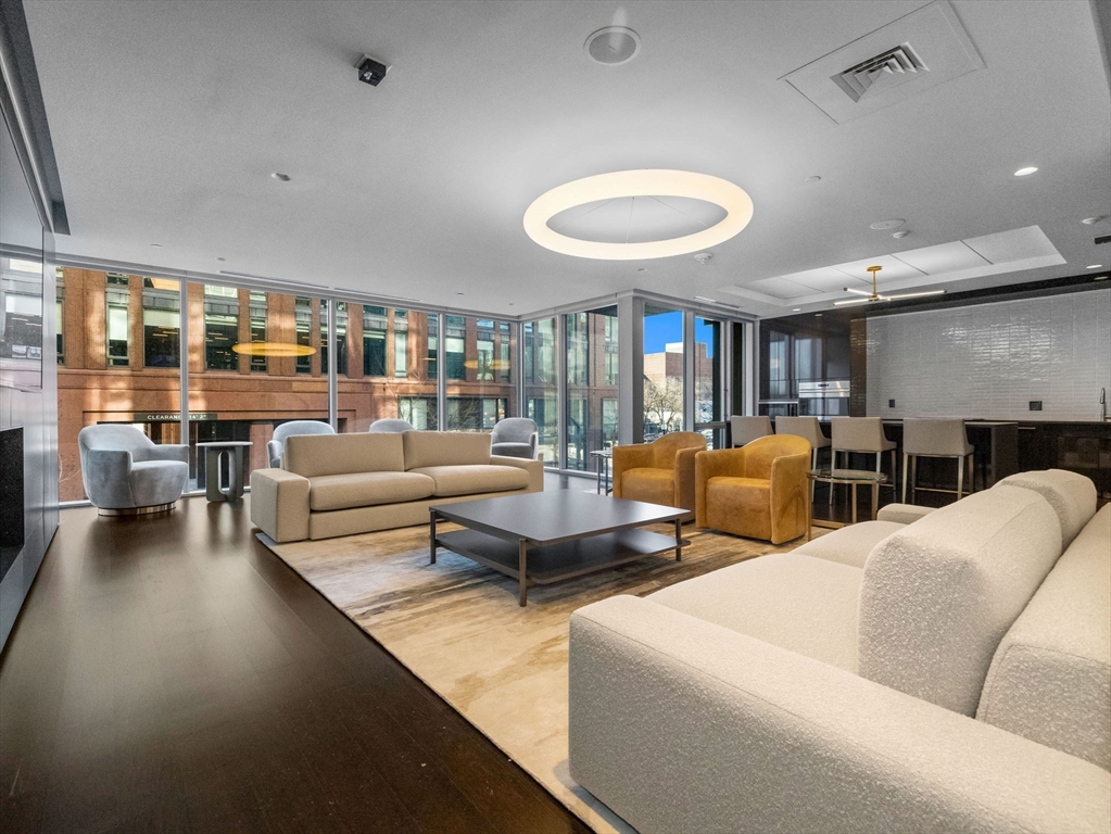 32 Traveler St # 505