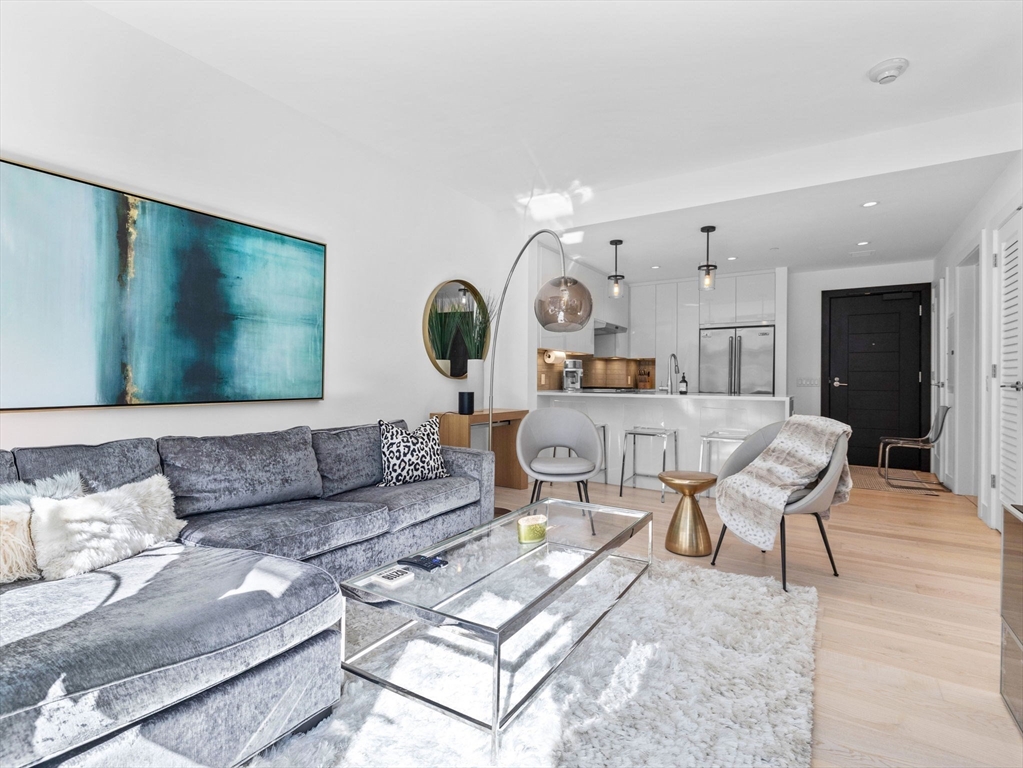 32 Traveler St # 505