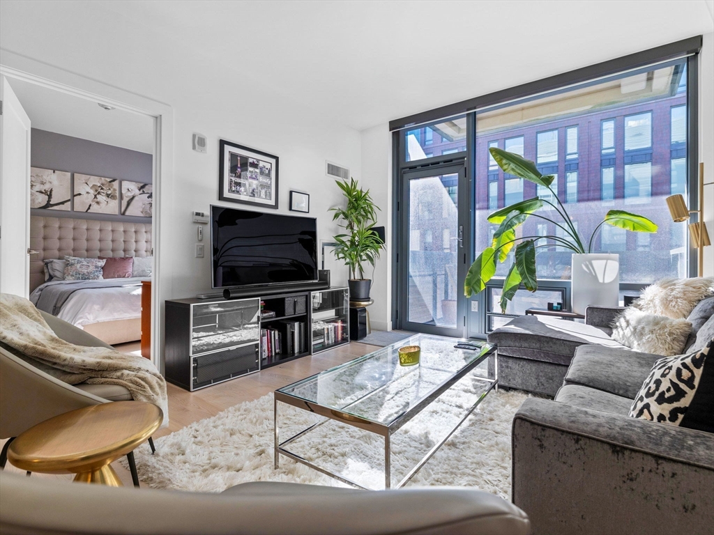 32 Traveler St # 505