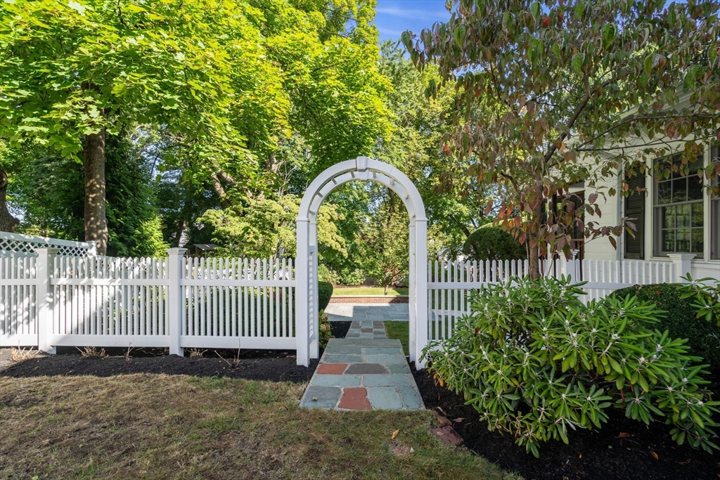 40 Hillcrest Road