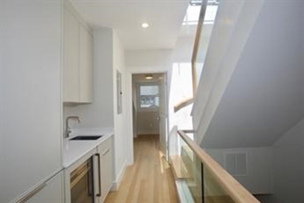 10 Gloucester St PH