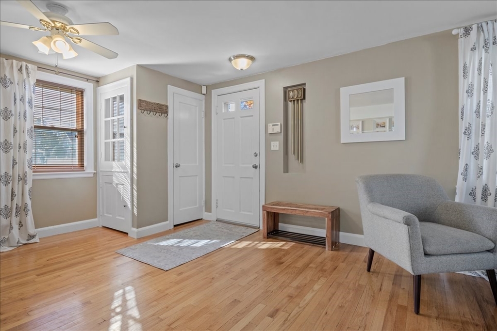 59 Dresser Ave
