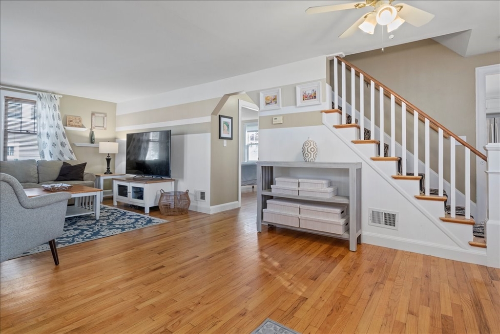 59 Dresser Ave