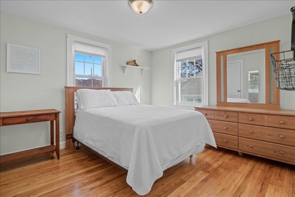 59 Dresser Ave