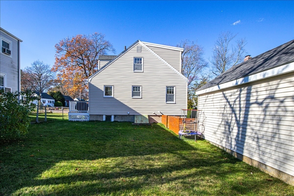 59 Dresser Ave