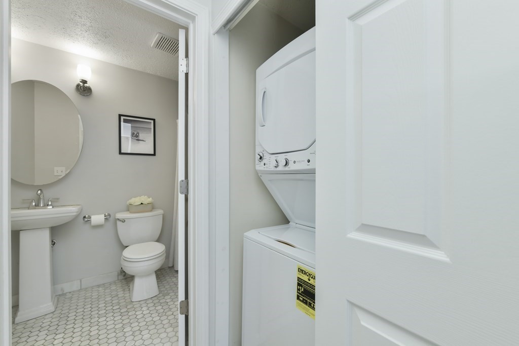 20 Turning Mill Ln # 11