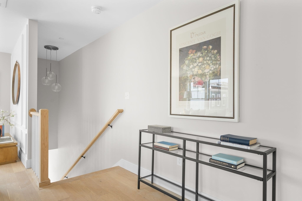 220 Bowen Street # 4