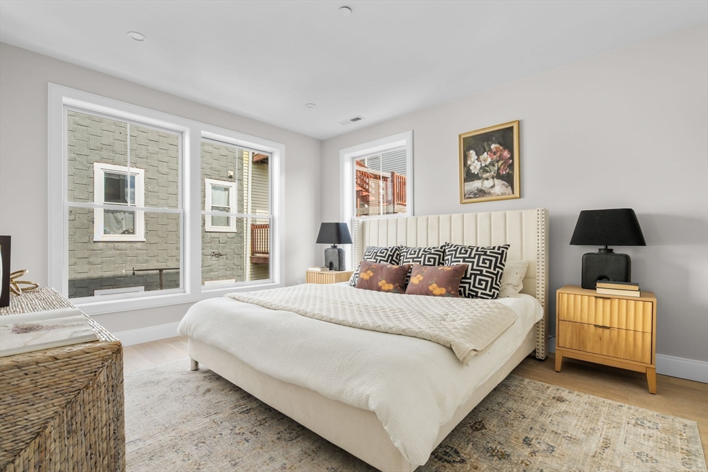 220 Bowen Street # 3