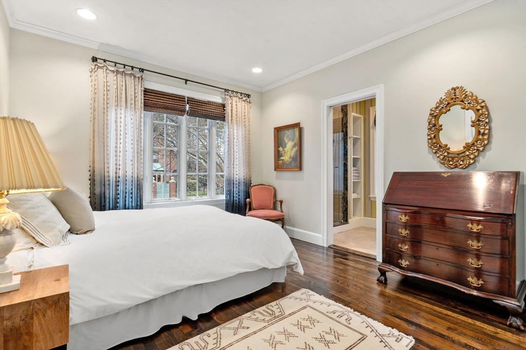 34 Hammond St