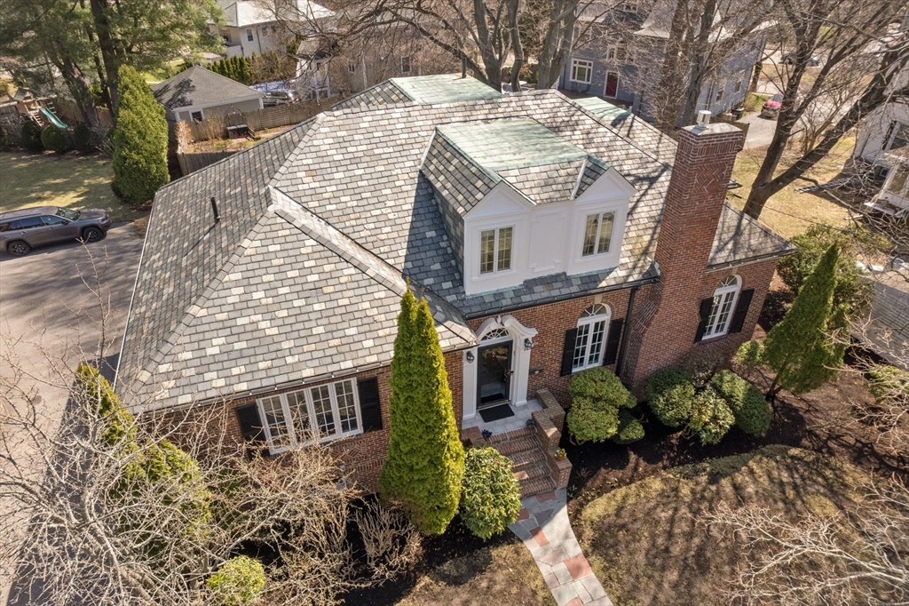 34 Hammond St