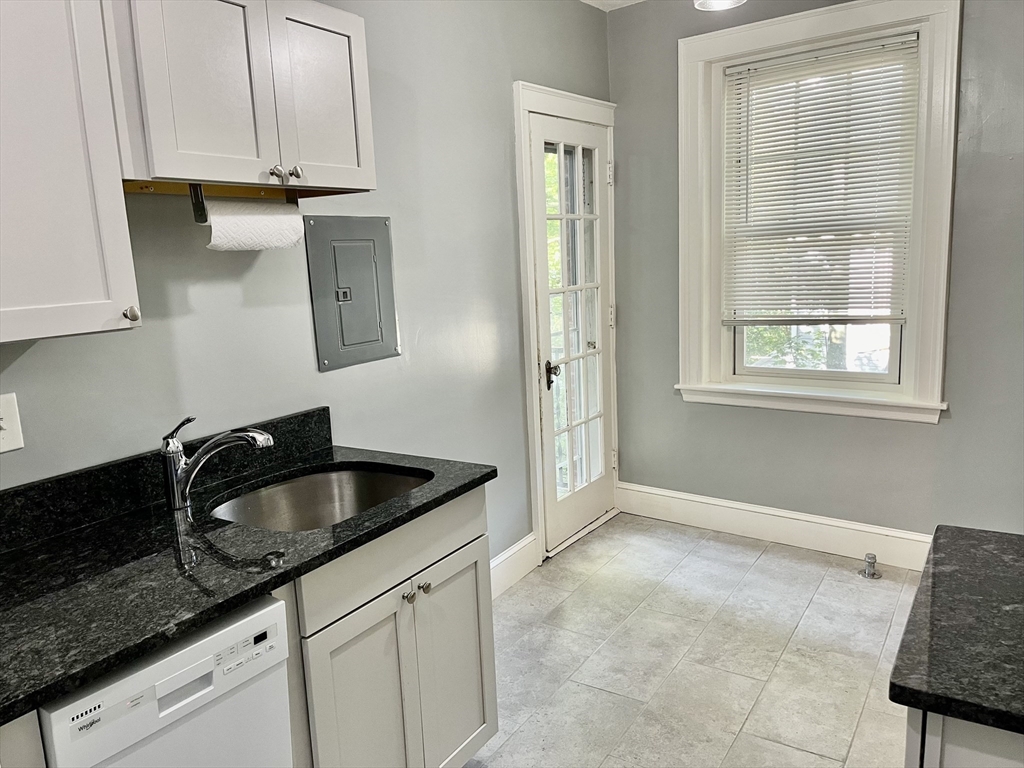 52 Strathmore Rd # 37