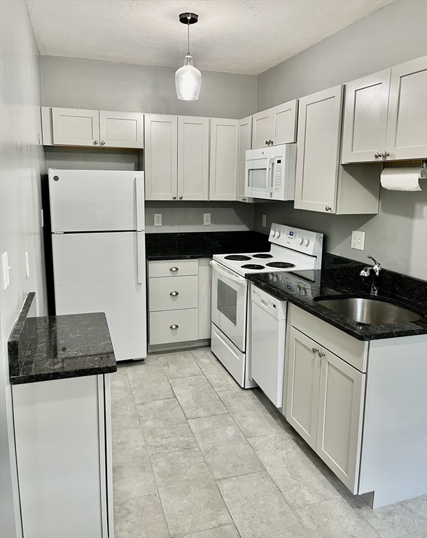 52 Strathmore Rd # 37