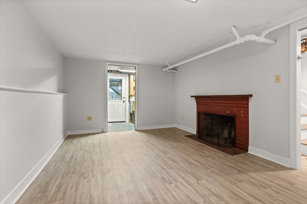 168 Cedar Ave