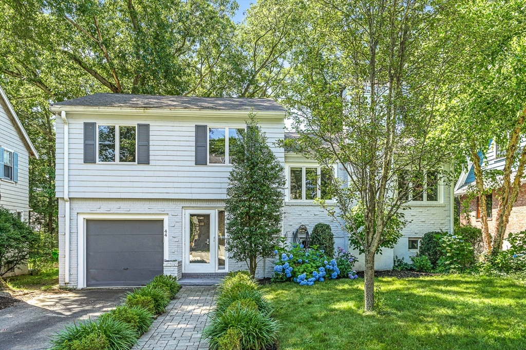 44 Rowena Rd