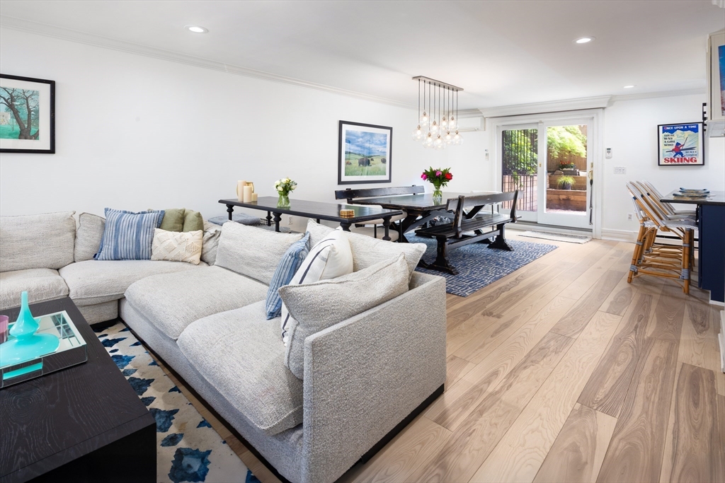 39 Upton St # 1