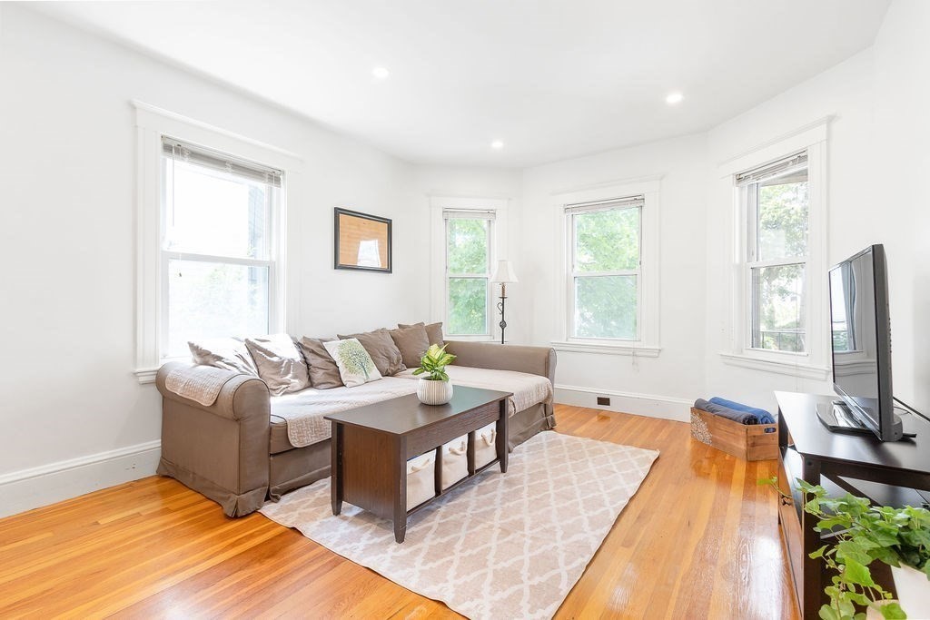 43 Sheffield Rd # 2