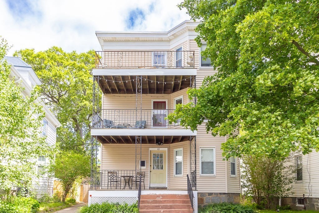 43 Sheffield Rd # 2