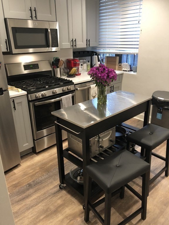 27 Charter Street # 3