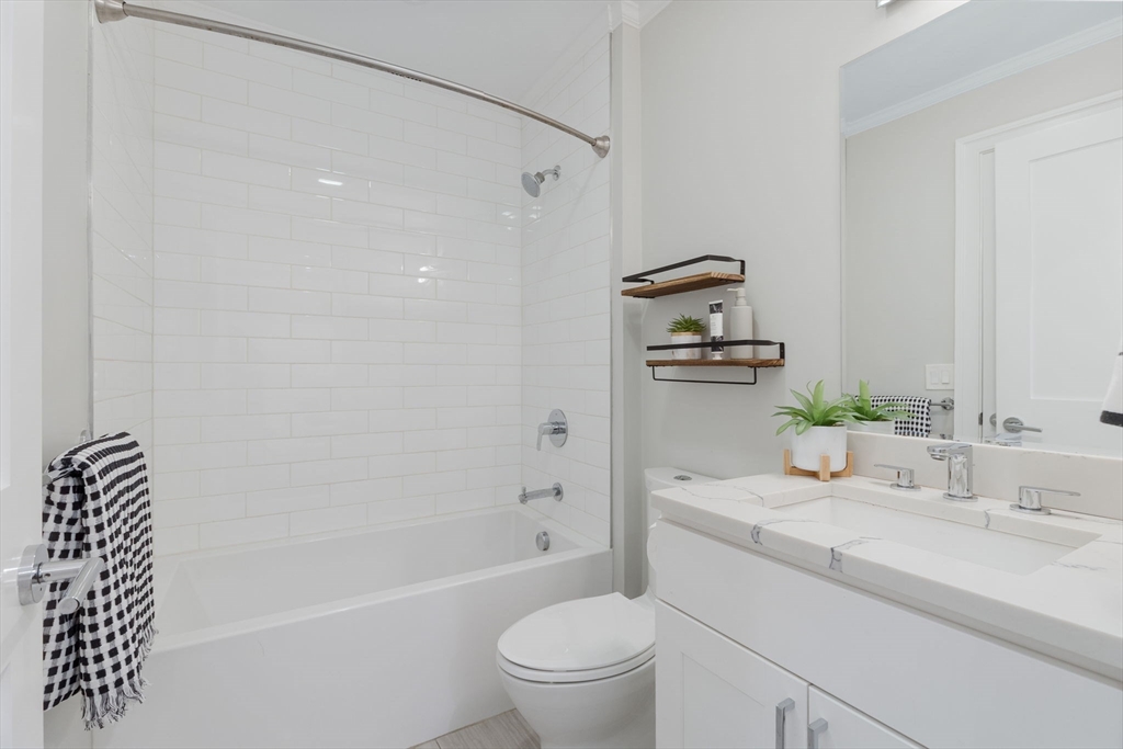 1650 Columbia Rd # 2