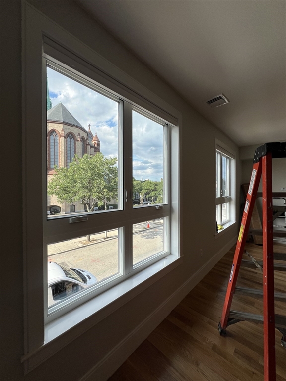509 E 5th # 2