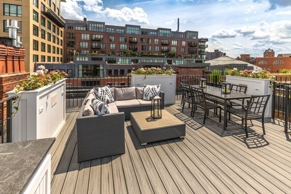 15 Warren Ave # 8