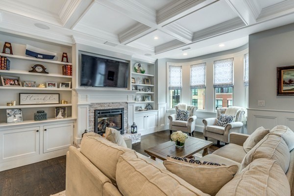 15 Warren Ave # 8