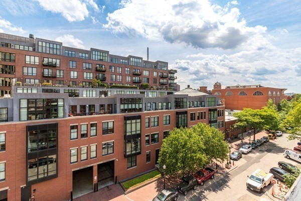 15 Warren Ave # 8
