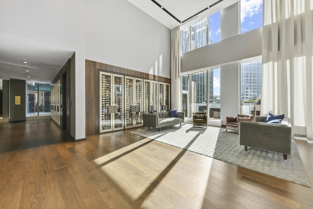 133 Seaport Blvd # 901