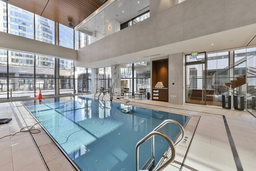 133 Seaport Blvd # 901