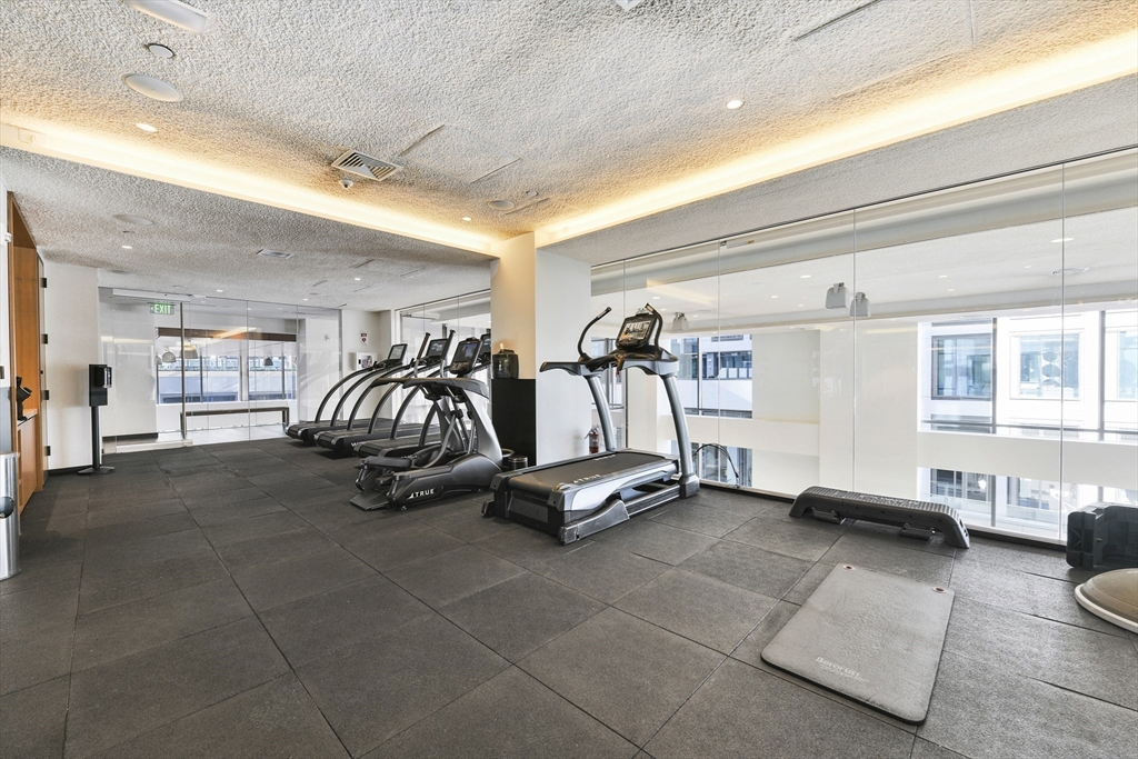 133 Seaport Blvd # 901
