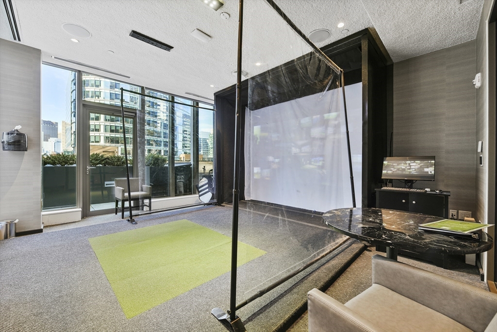 133 Seaport Blvd # 901