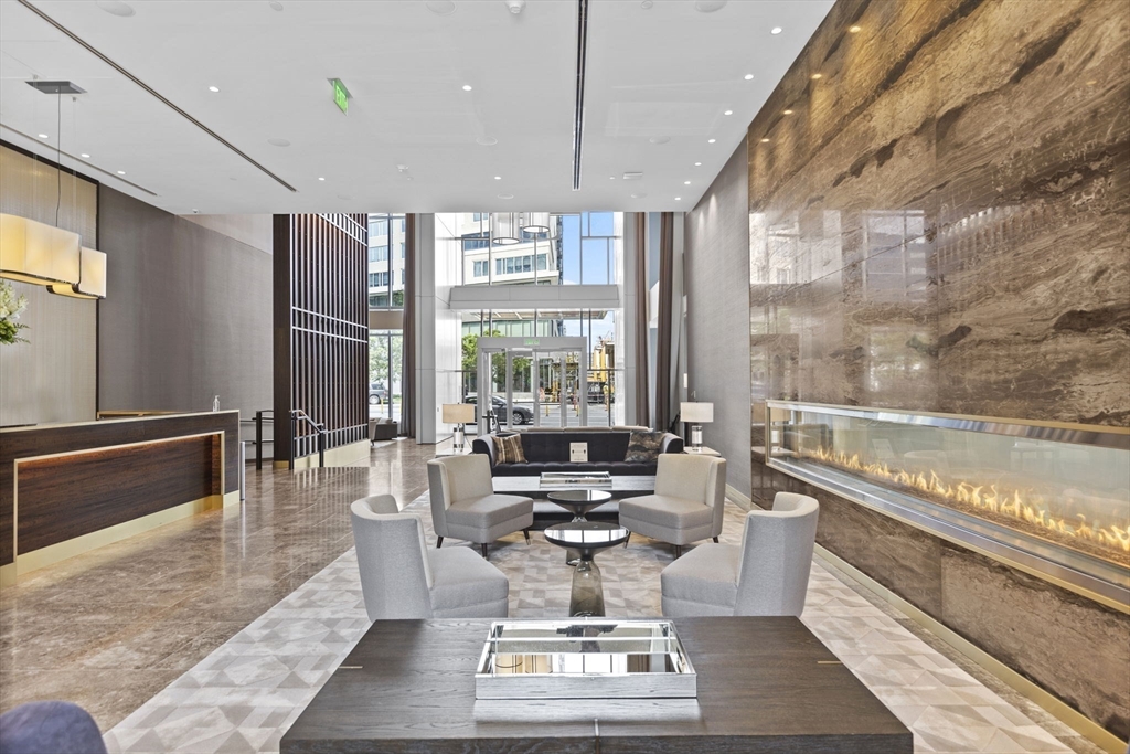 133 Seaport Blvd # 901