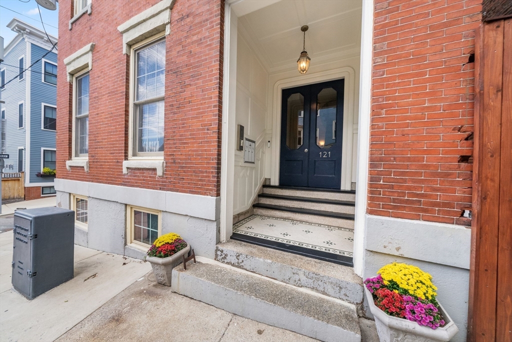 121 High Street # 3