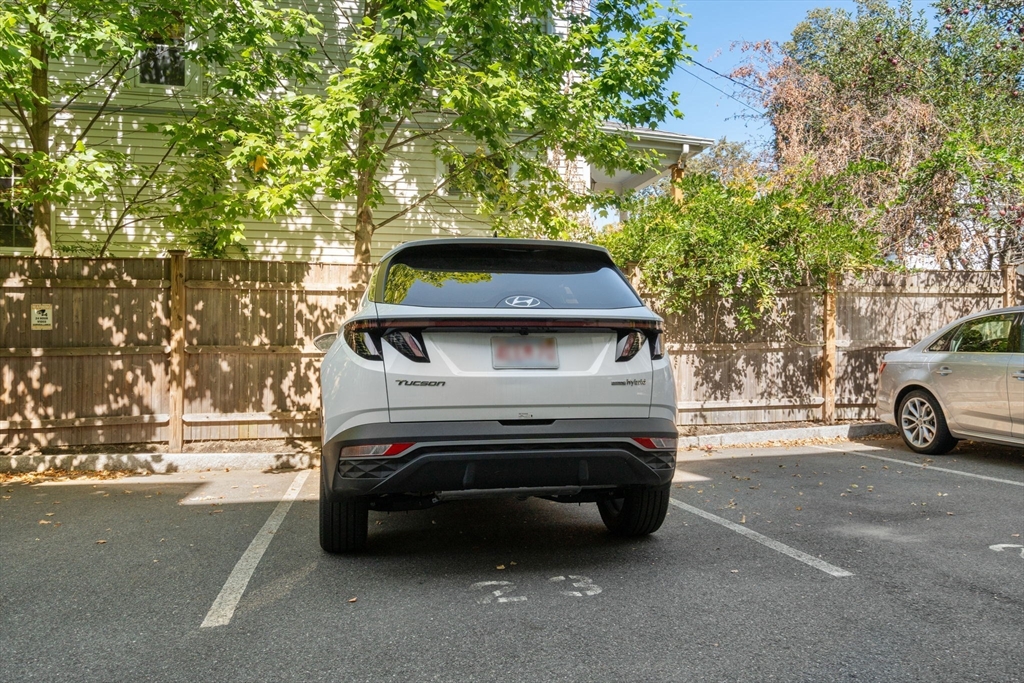 1789 Centre St # 301, Boston Unit: 301