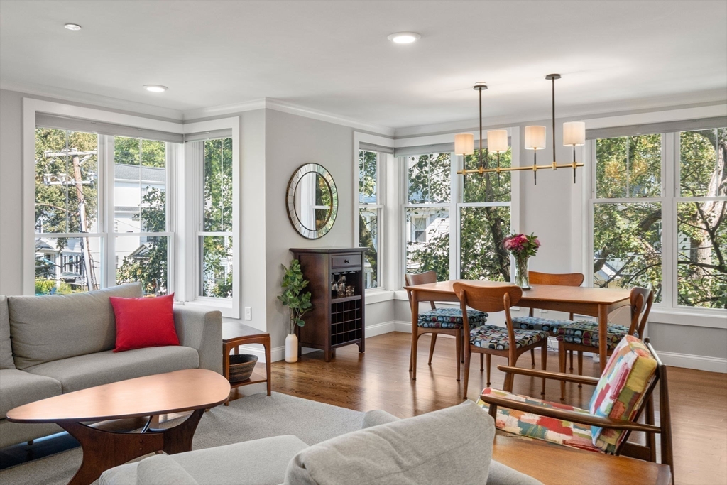 1789 Centre St # 301, Boston Unit: 301