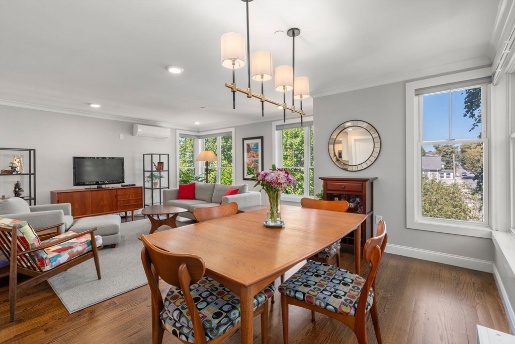 1789 Centre St # 301, Boston Unit: 301