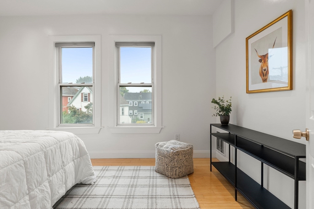 178 Hyde Park Ave # 3