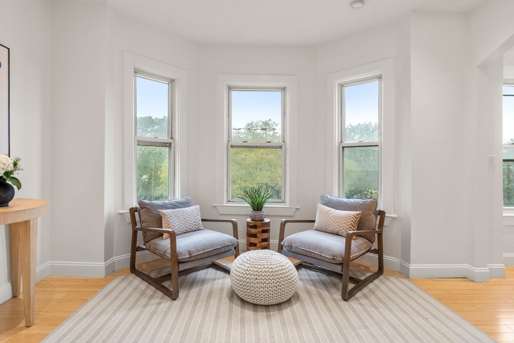 178 Hyde Park Ave # 3