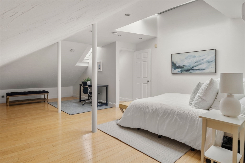 178 Hyde Park Ave # 3