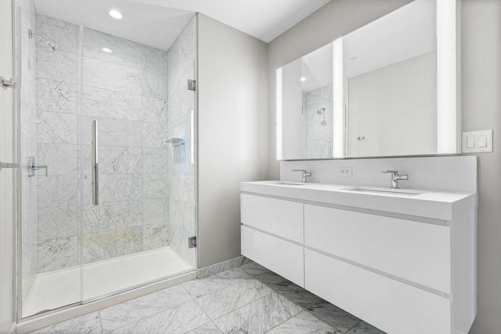 133 Seaport Blvd # 1916