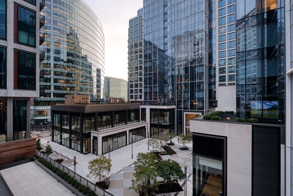 133 Seaport Blvd # 1916