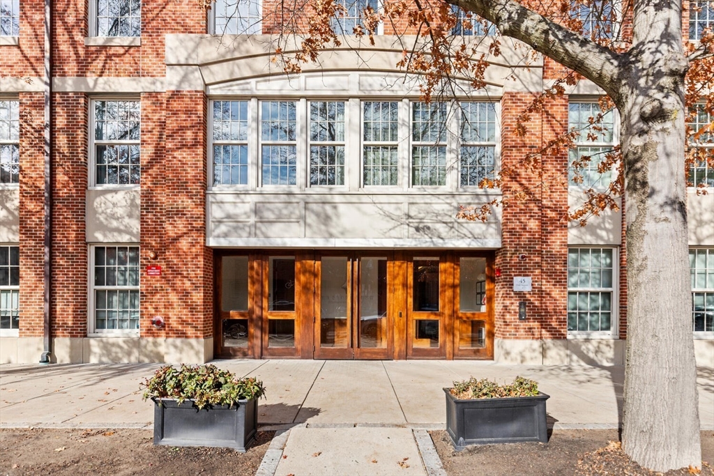 45 1st Ave # F202