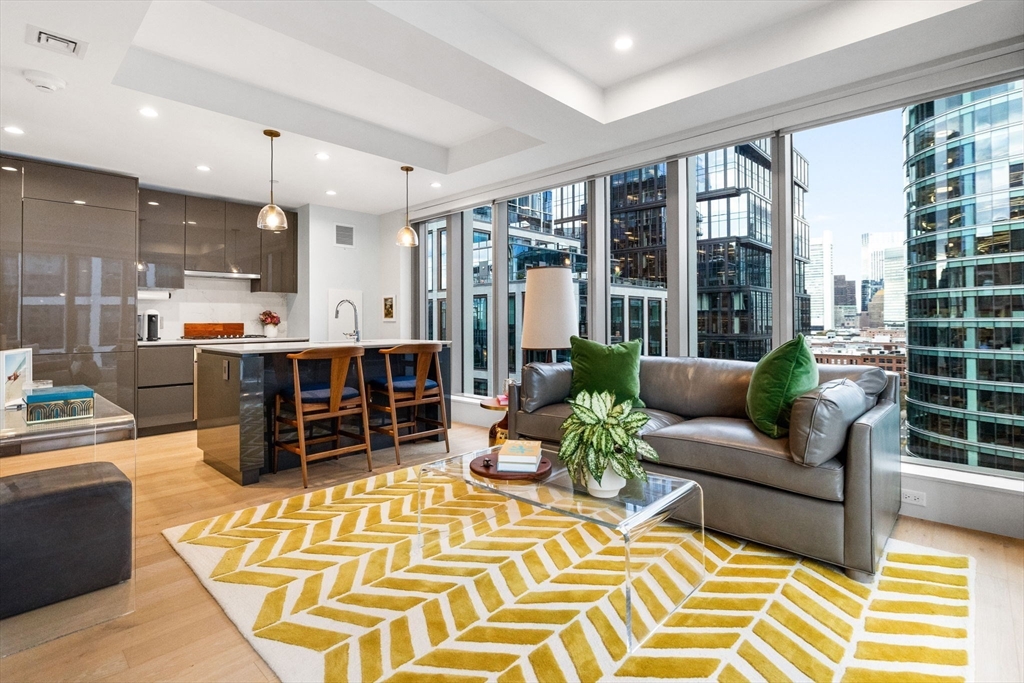 135 Seaport Blvd # 1503