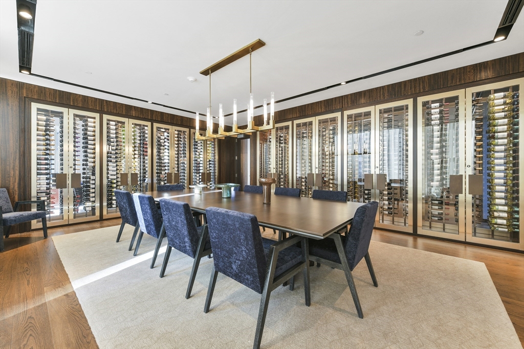 135 Seaport Blvd # 1503