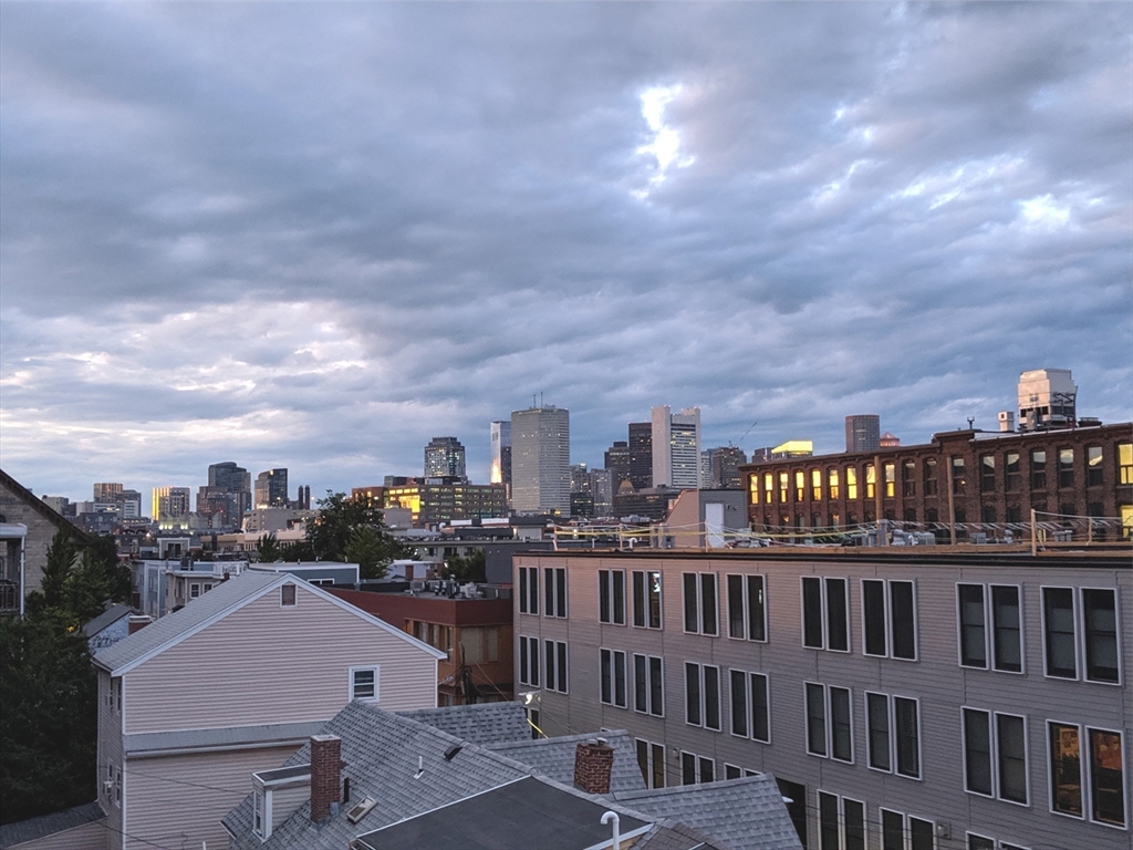 258-260 W Third Street # 2B