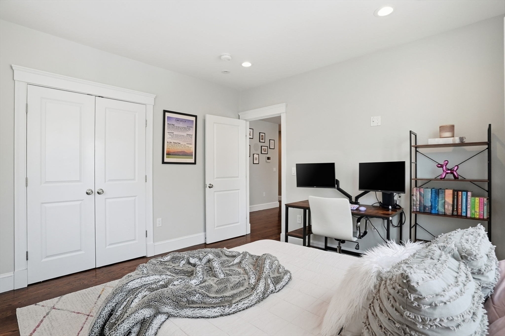 199 W 8th Street # 4