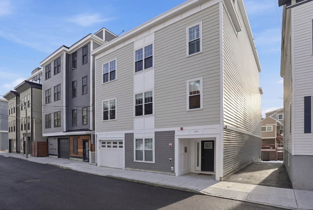 199 W 8th Street # 4