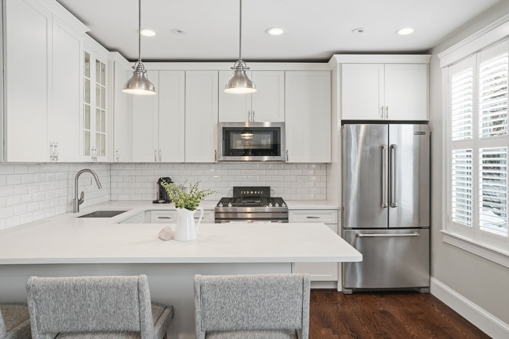 199 W 8th Street # 4