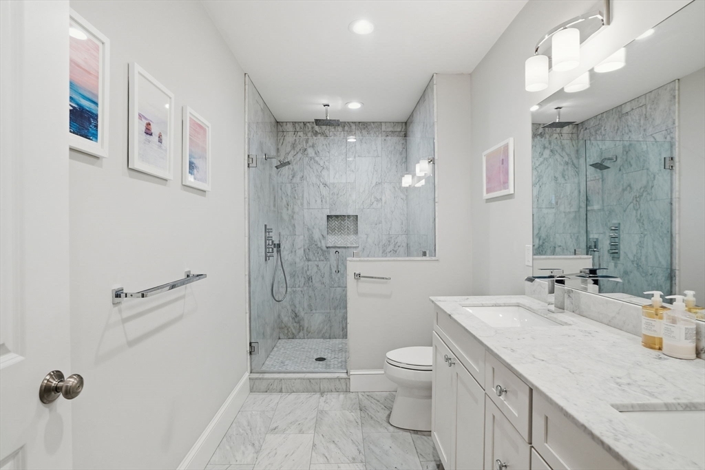 199 W 8th Street # 4