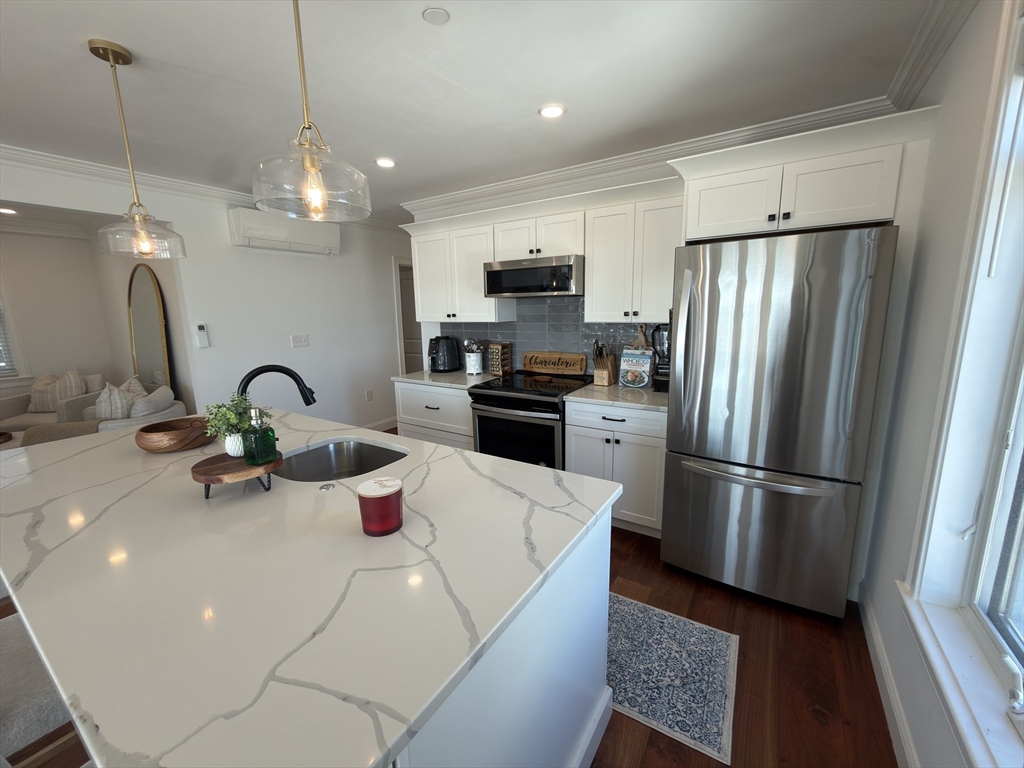 1152 Bennington Street # 3